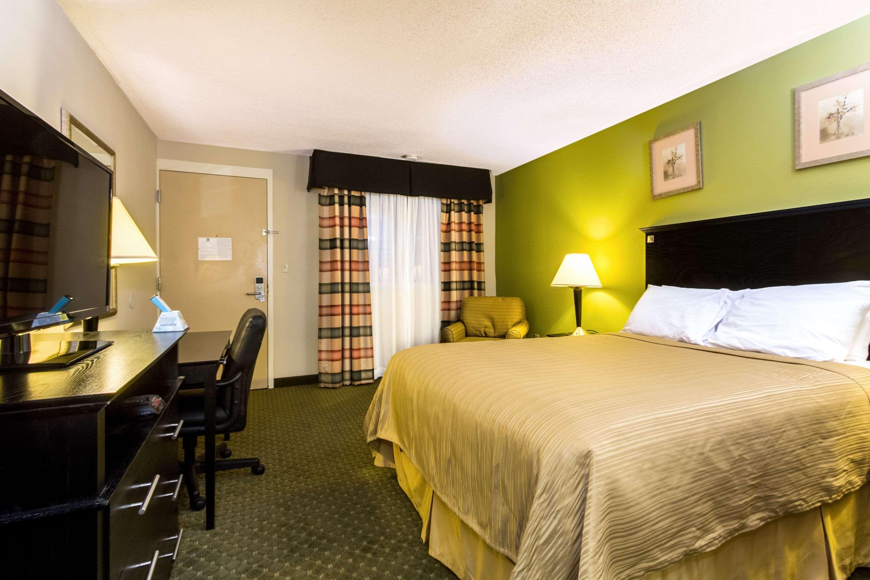 Quality Inn & Suites Moline - Quad Cities Zewnętrze zdjęcie