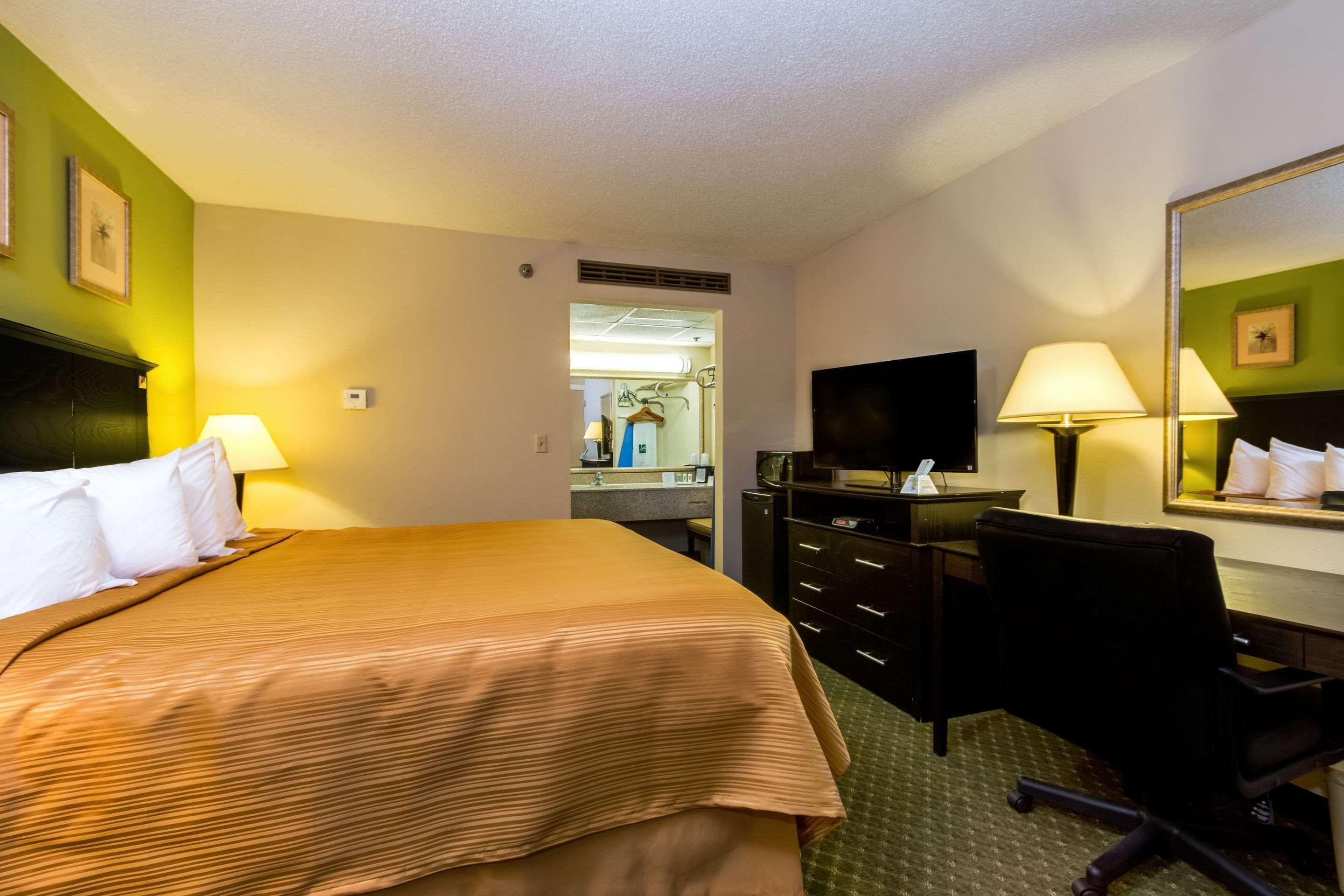 Quality Inn & Suites Moline - Quad Cities Zewnętrze zdjęcie