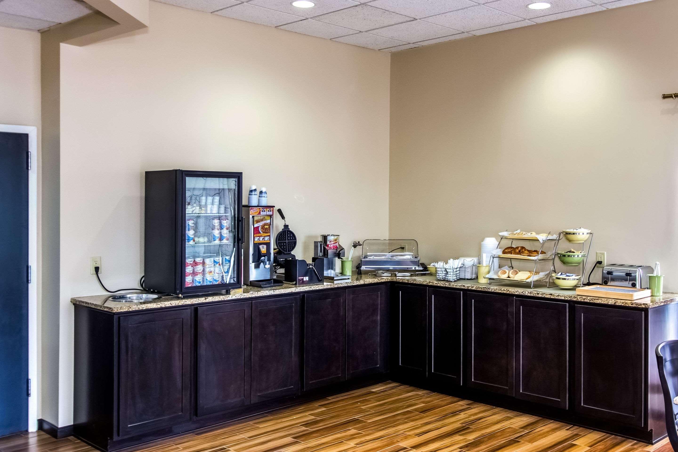 Quality Inn & Suites Moline - Quad Cities Zewnętrze zdjęcie