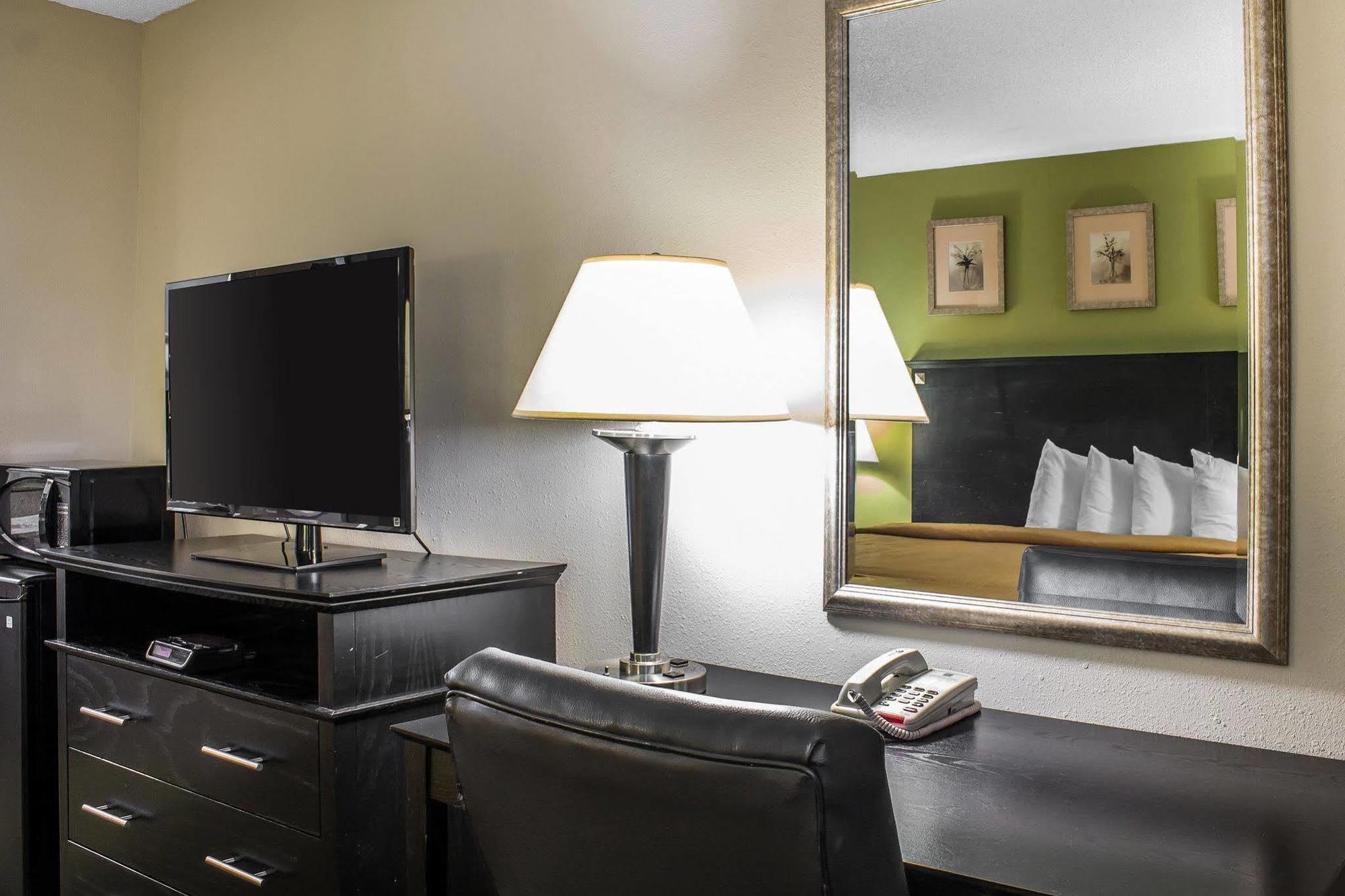 Quality Inn & Suites Moline - Quad Cities Zewnętrze zdjęcie