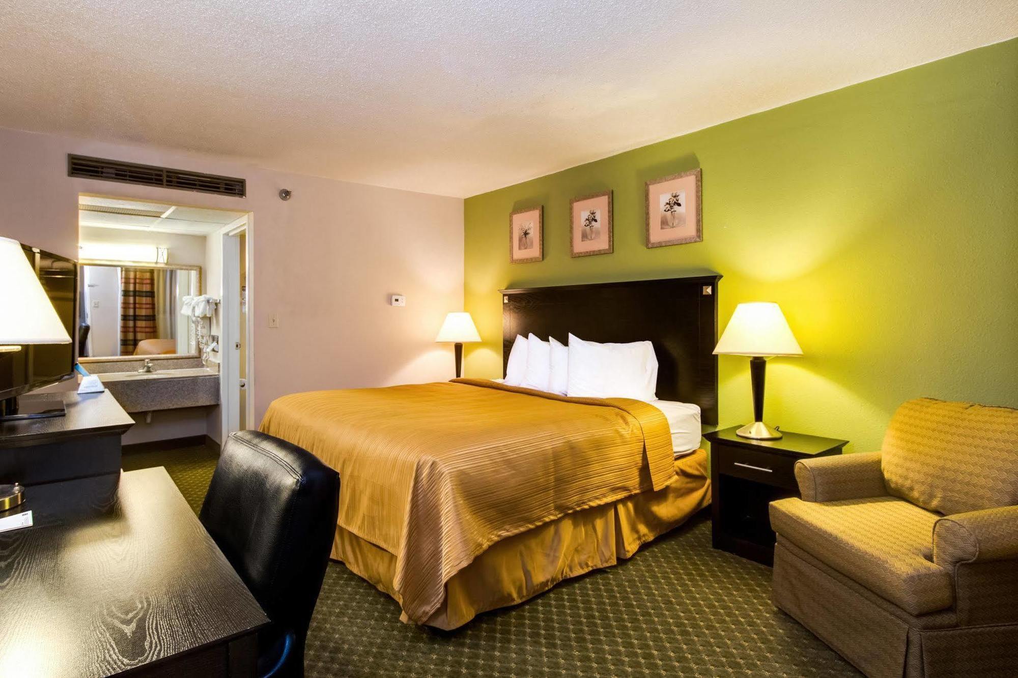 Quality Inn & Suites Moline - Quad Cities Zewnętrze zdjęcie